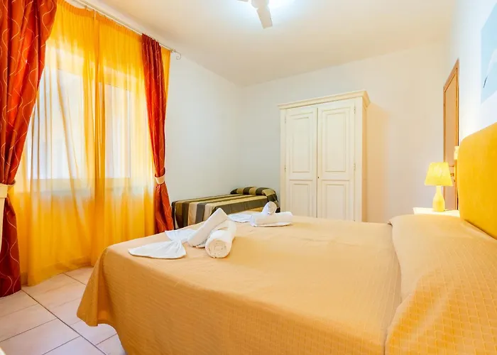 A.i.r. Gabbiano 3* Isola Rossa (Sassari)