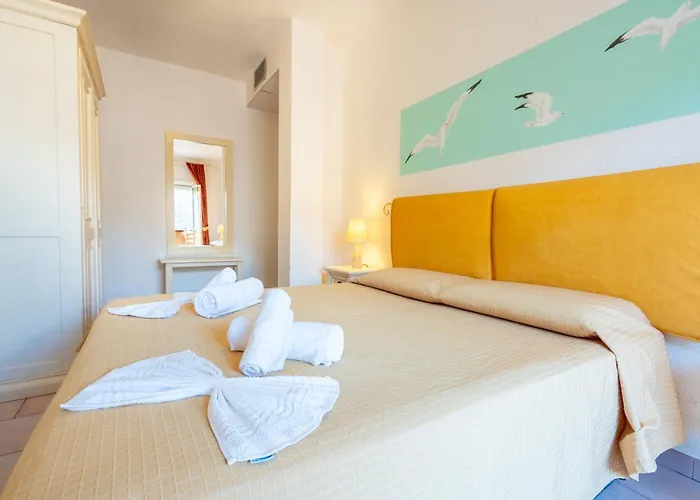 A.i.r. Gabbiano 3* Isola Rossa (Sassari)